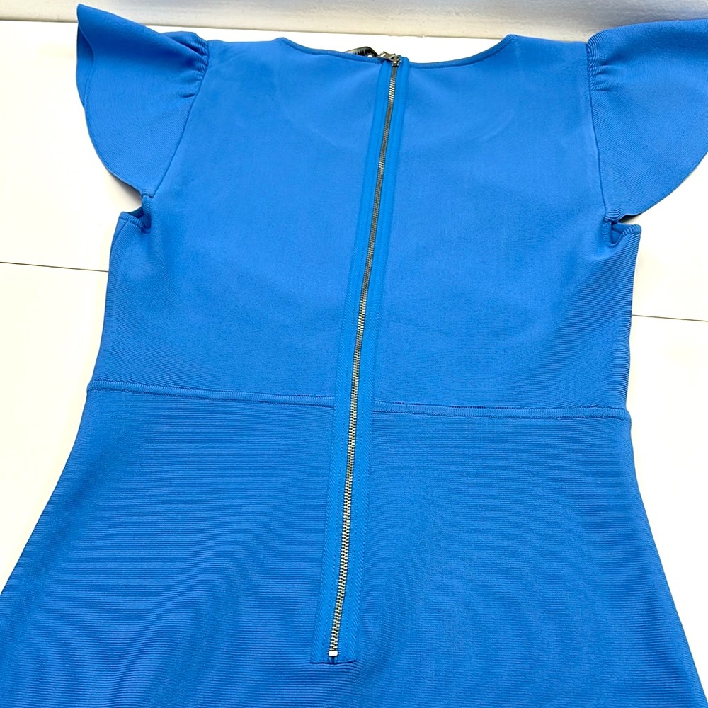 BCBG MaxAzria Women’s M Light Blue Bandage Dress Ruffle Skirt - Picture 8 of 9